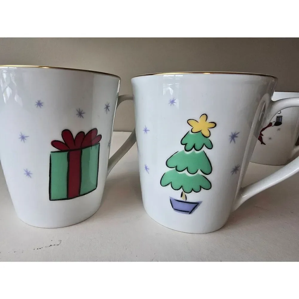 Merry Brite Set of four cups Christmas theme